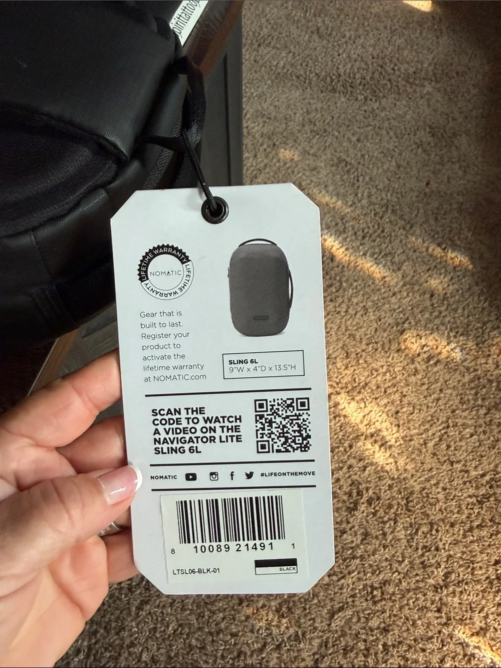 Navigator Lite Black Sling Bag